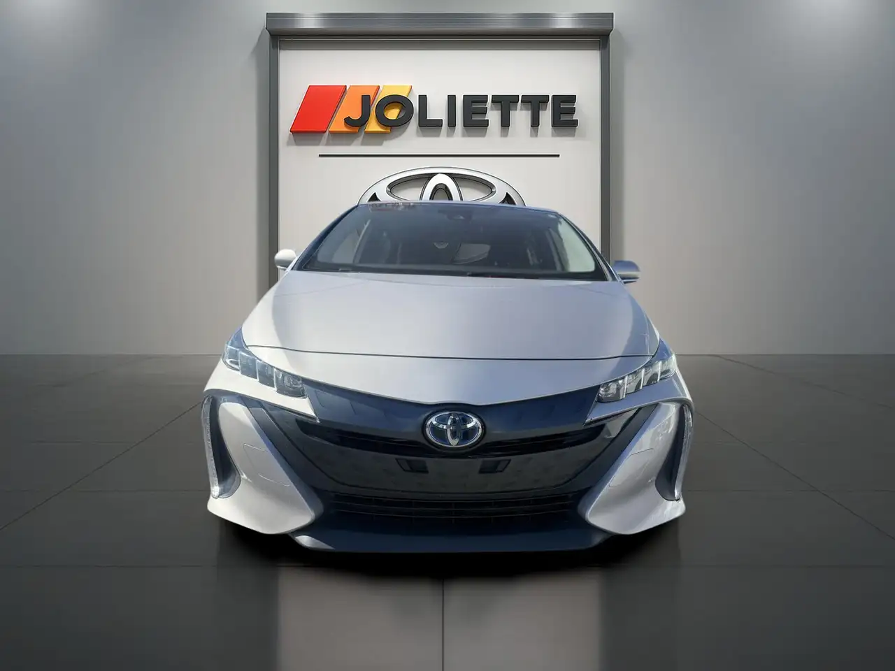 Toyota Prius Prime снимка Toyota Prius Prime