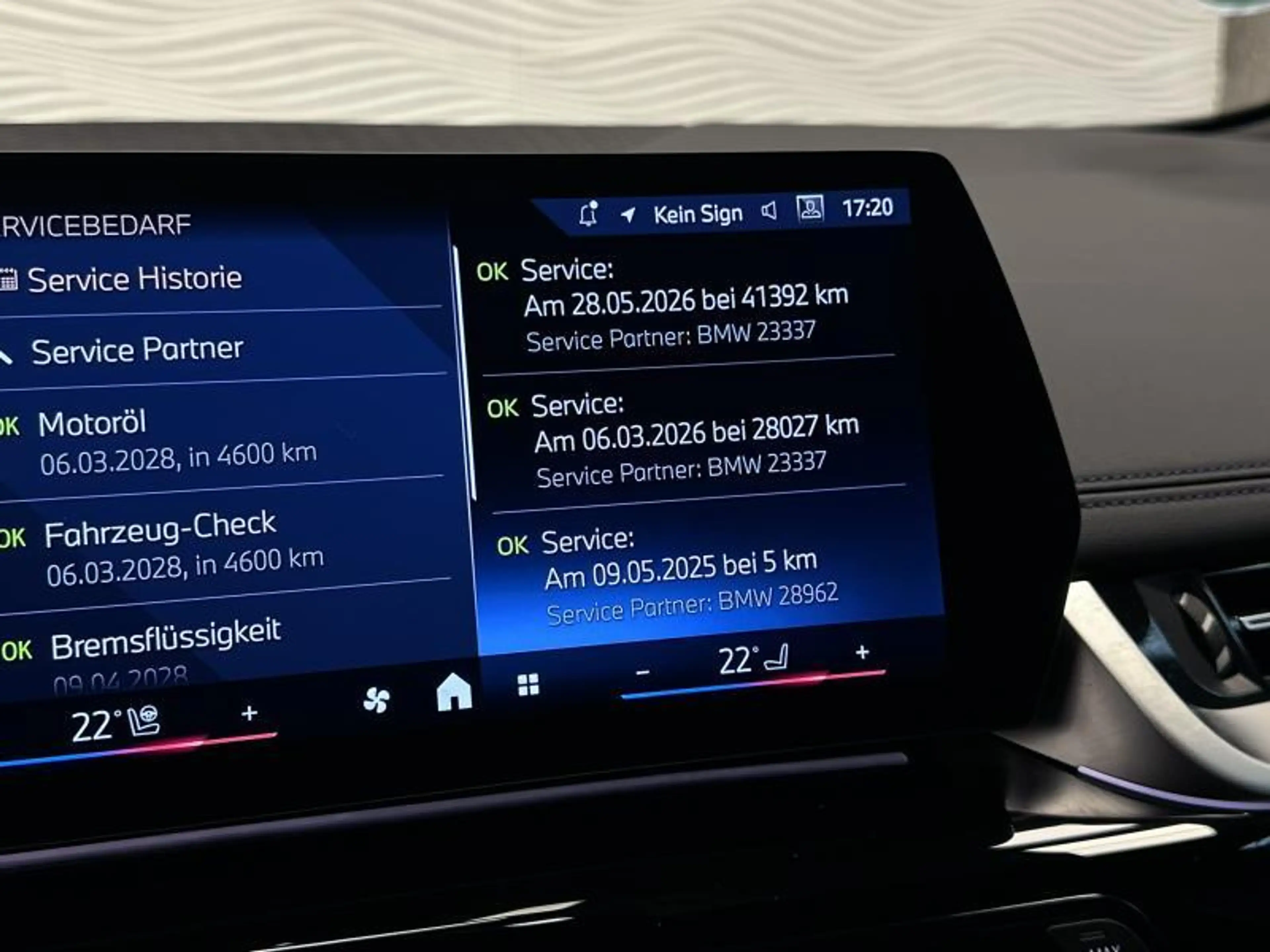 BMW 218 i*AUT*M-SPORT*CARPLAY*CAMERA*LED* — photo 26