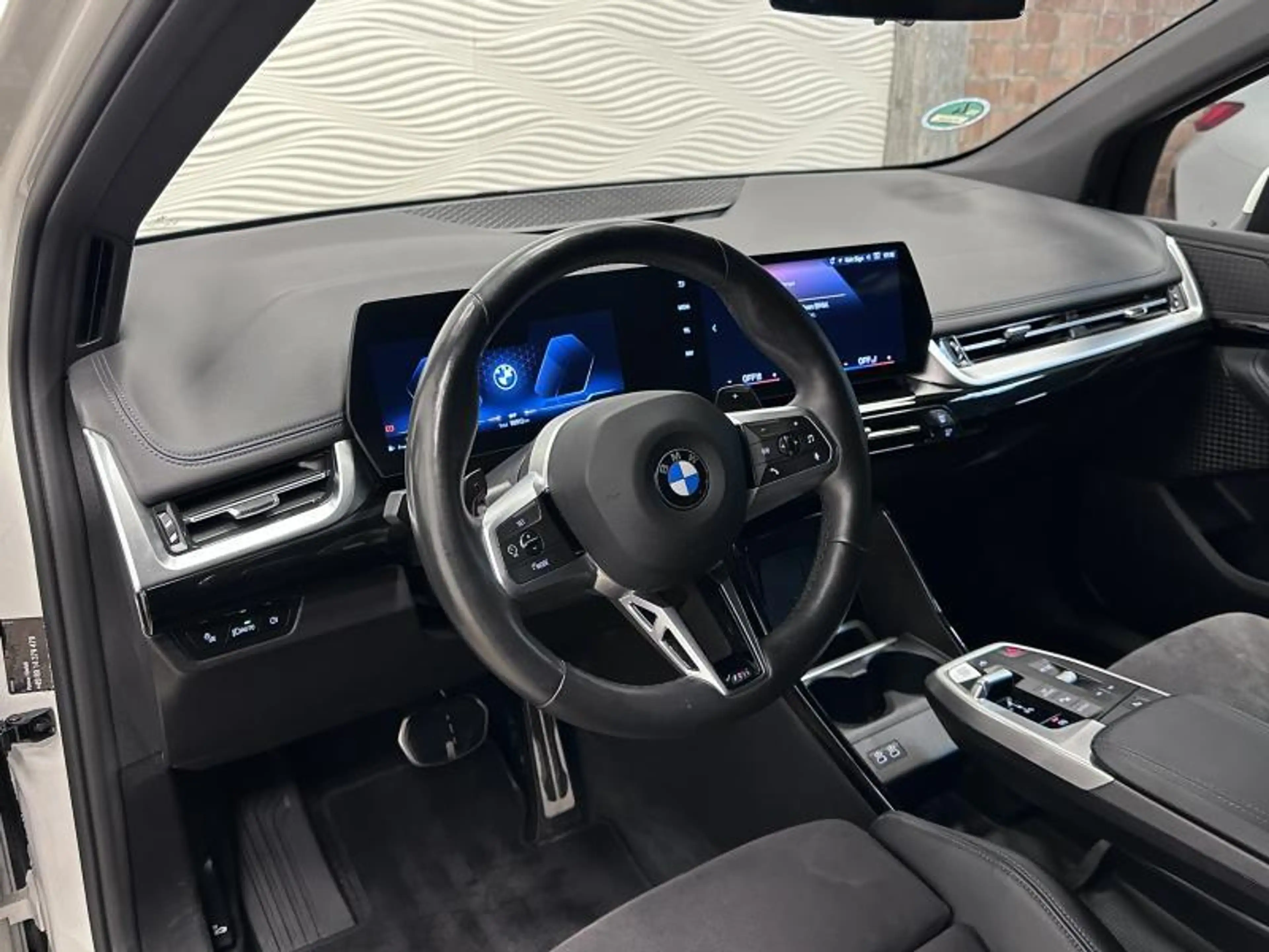 BMW 218 i*AUT*M-SPORT*CARPLAY*CAMERA*LED* — photo 17