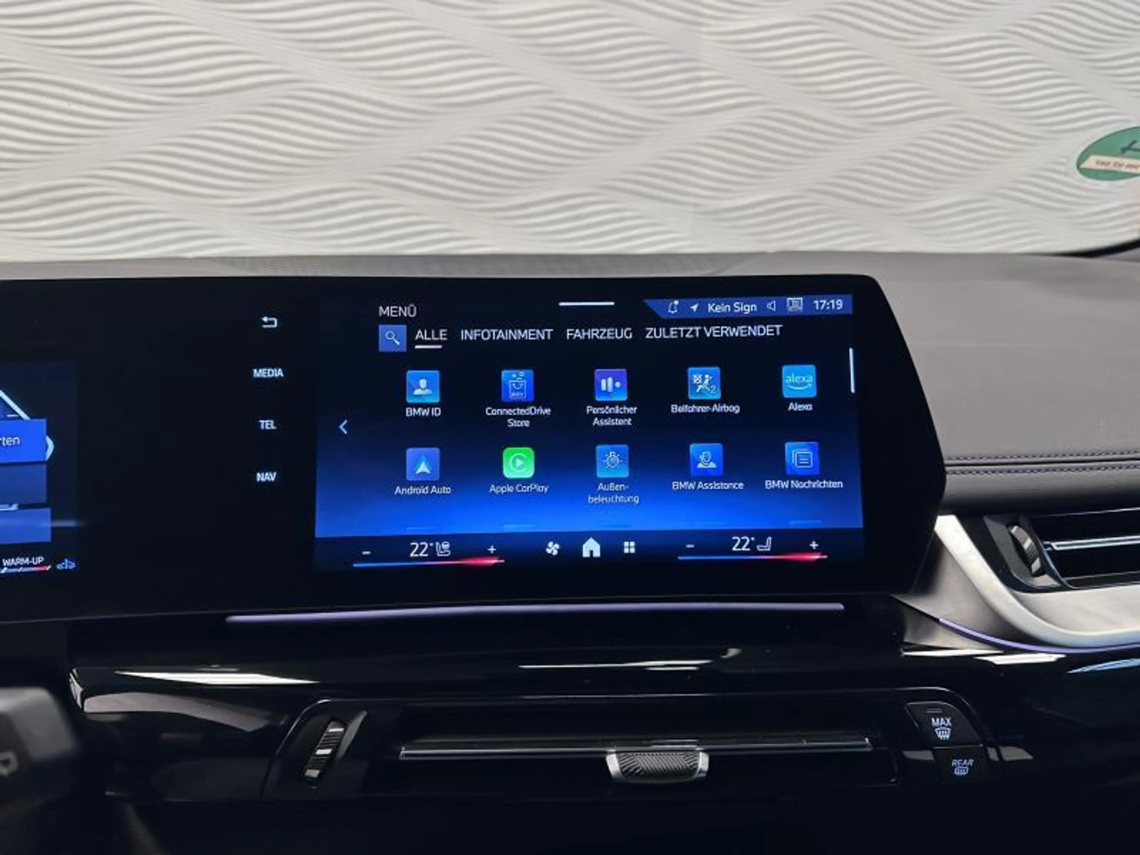 BMW 218 i*AUT*M-SPORT*CARPLAY*CAMERA*LED* — photo 25
