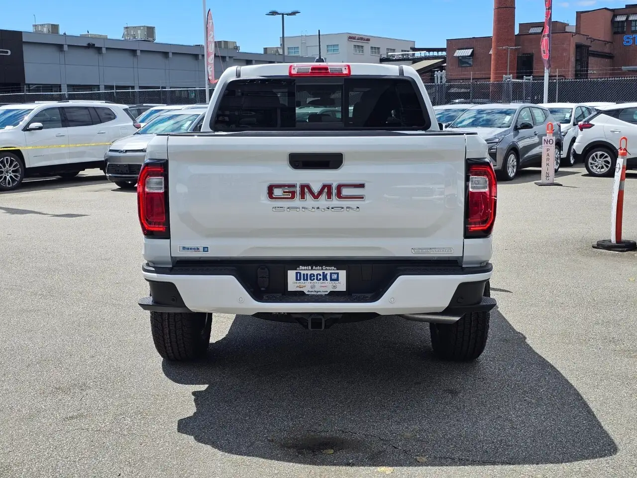 GMC Canyon снимка GMC Canyon
