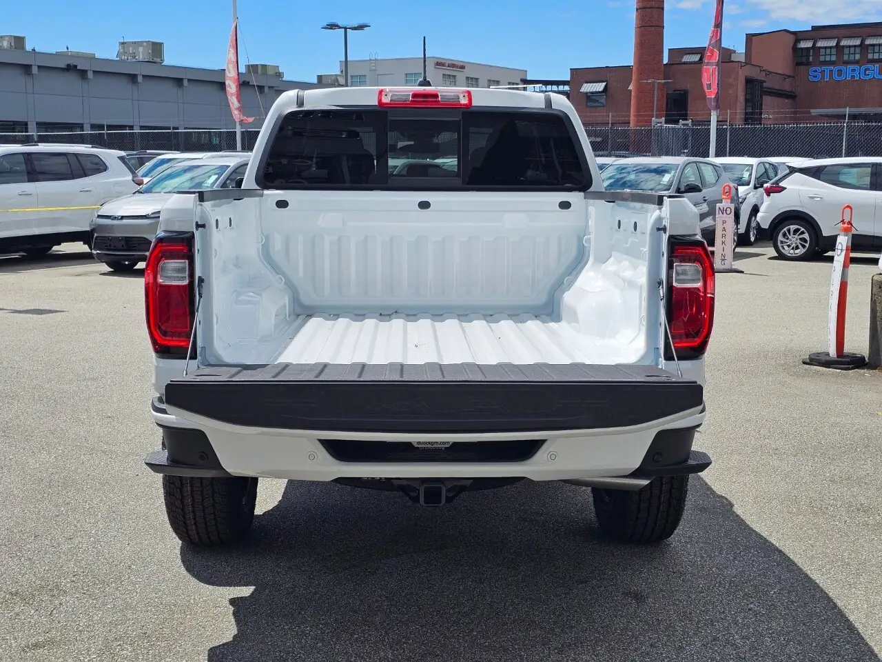 GMC Canyon снимка GMC Canyon