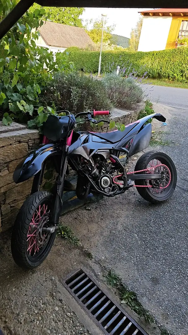 Beta RR 50 Fekete - 1