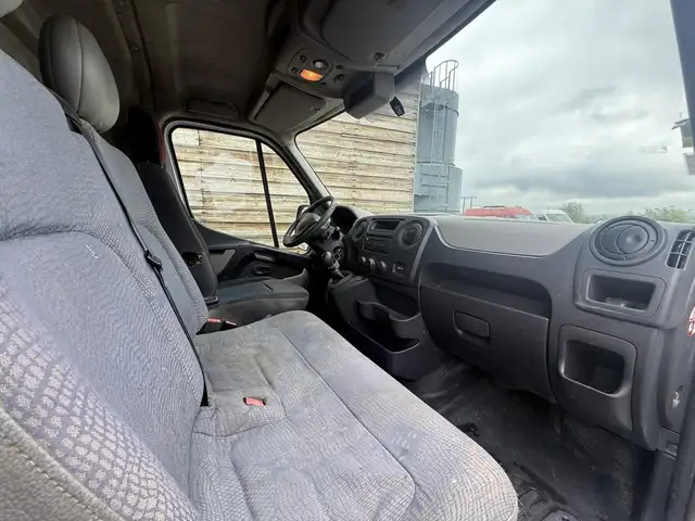 Renault Master view 12