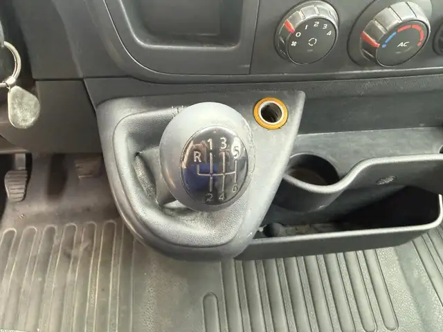 Renault Master view 18