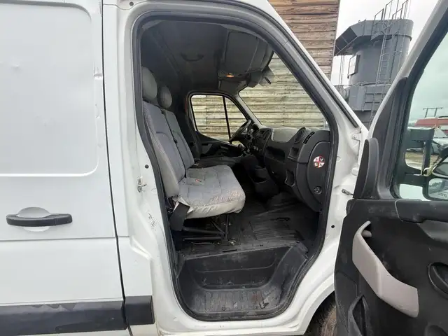 Renault Master view 10