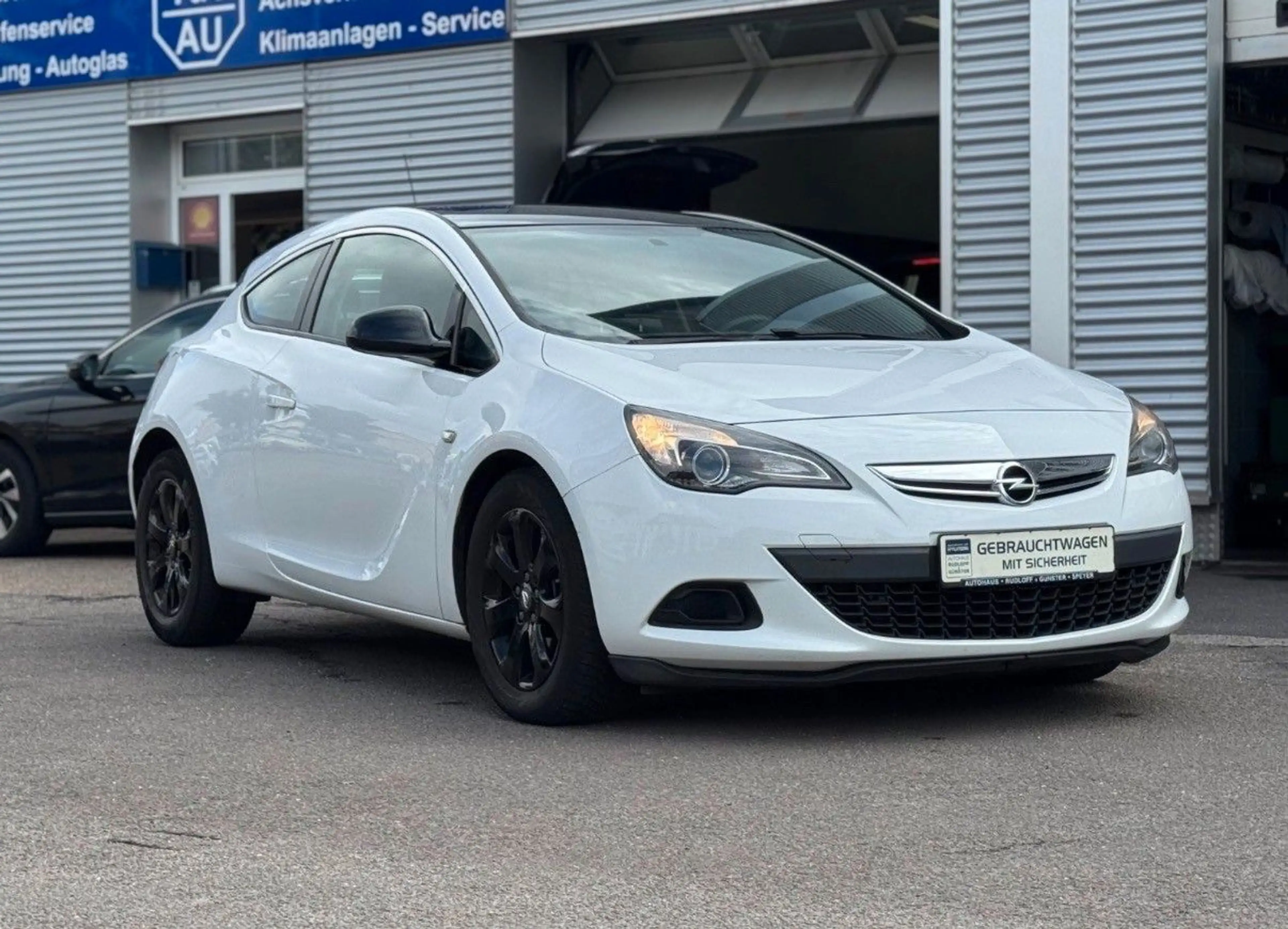 Opel Astra 1.6 GTC 2.HAND/SHZ/PDC/CLIMA/4SEASON/TEMP — photo 2