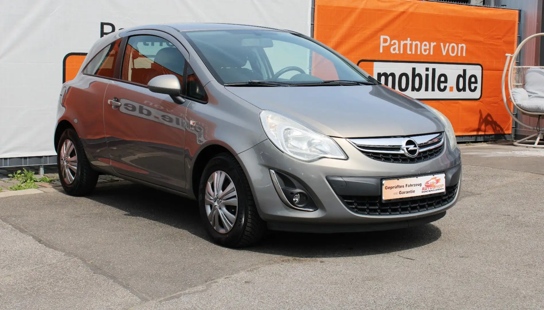 Opel Corsa D 1.4 Satellite*Inspektion Neu*Navi*OPC* Braun - 1