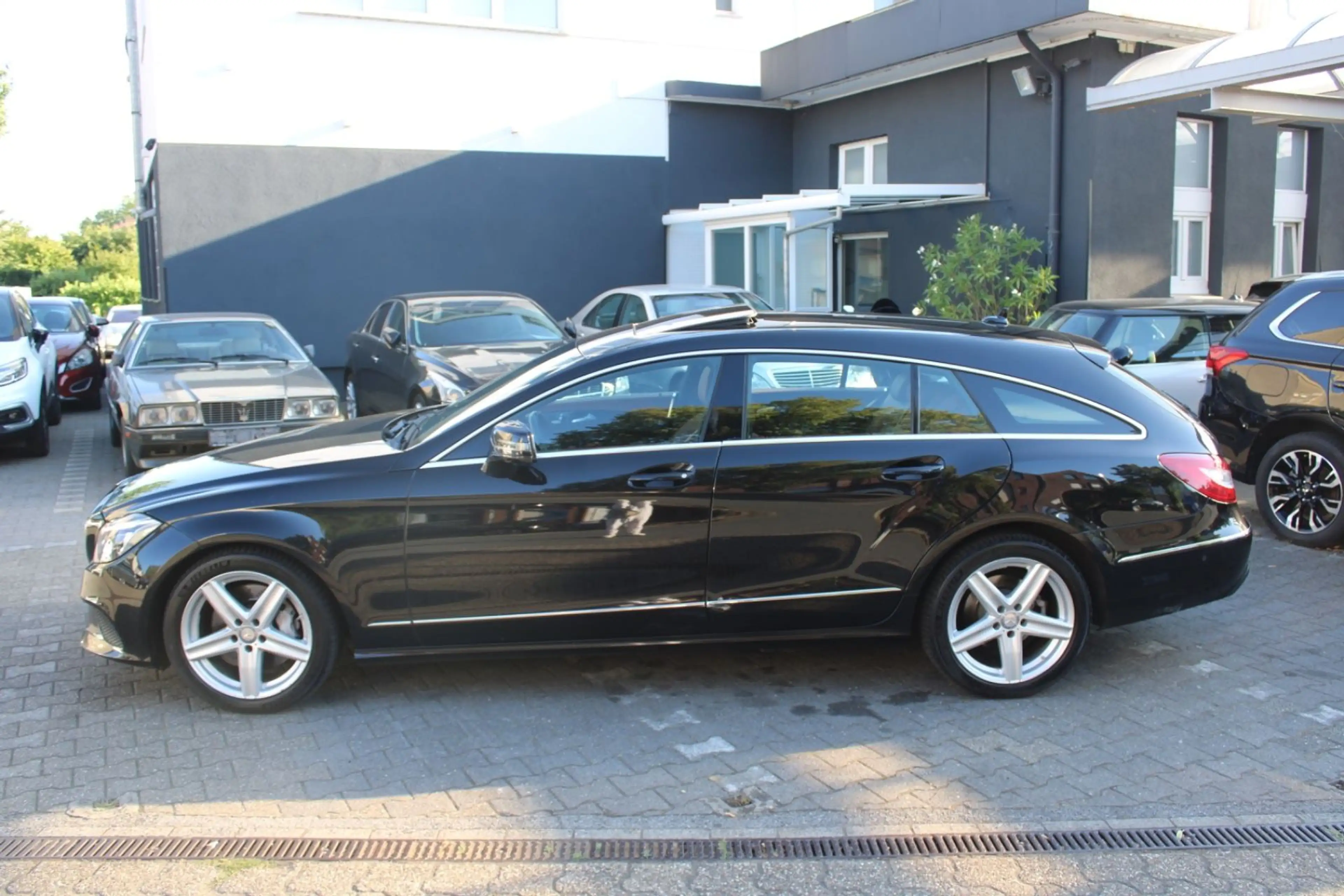 Mercedes-Benz CLS CLS 350 D/Shooting Brake/ESSD*LEDRR*NAVI*LED*TOP — photo 10
