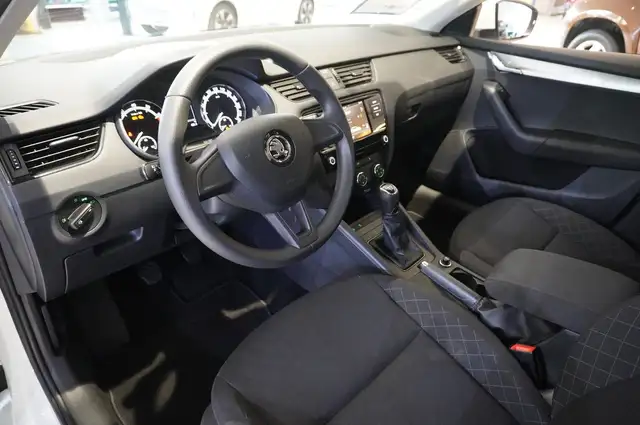 Skoda Octavia view 10