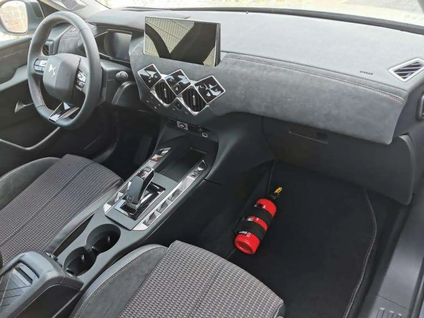 DS Automobiles DS 3 Performance Line / EAT8 Gris - 2