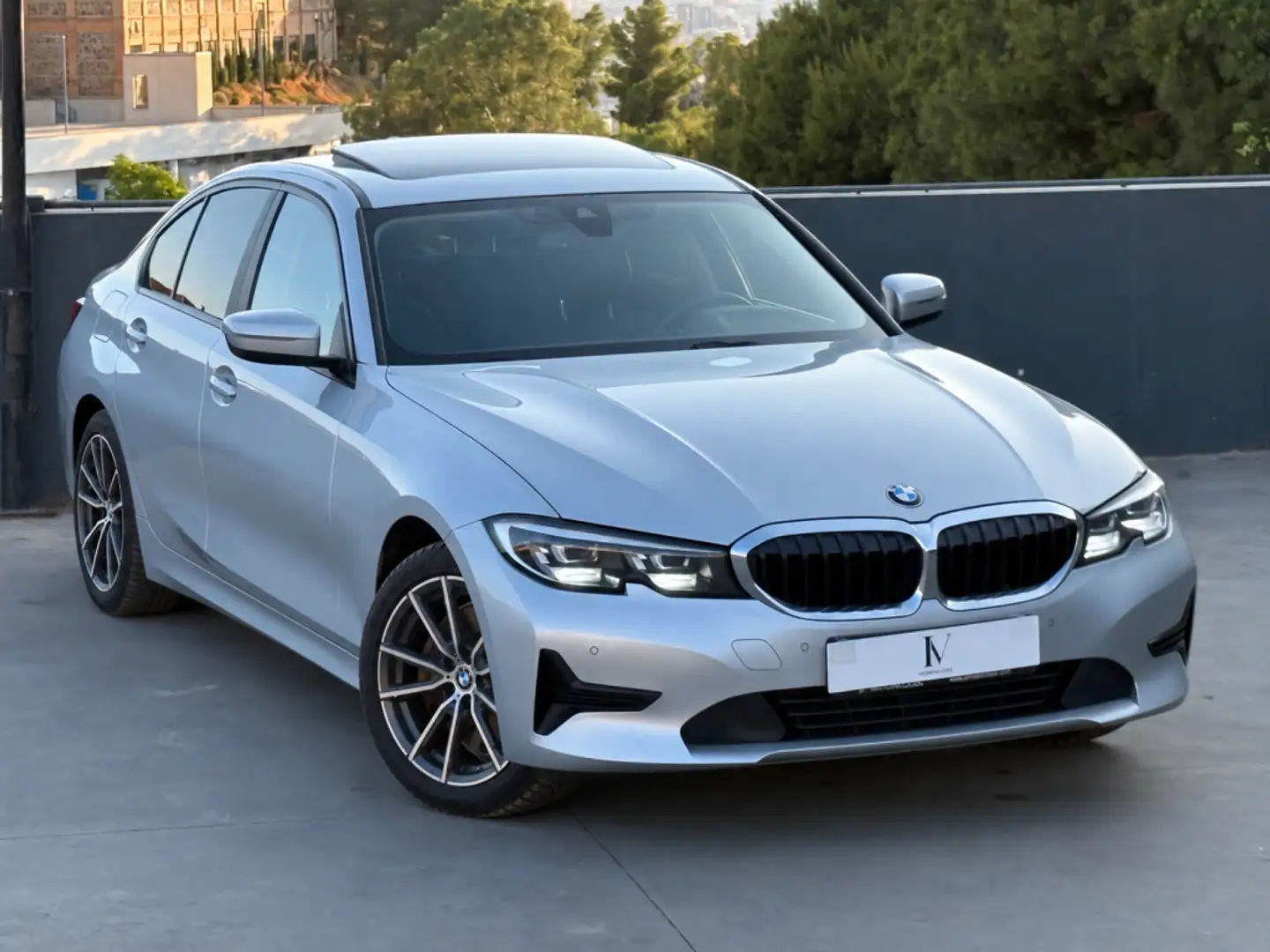 BMW 318 318d Plateado - 1