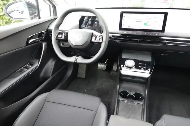 MG MG4 LUXURY 150KW 64 kWh 7J Garantie +AHK!