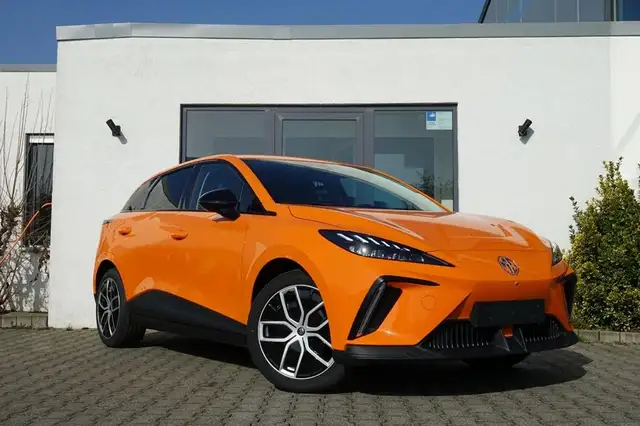 MG MG4 LUXURY 150KW 64 kWh 7J Garantie +AHK!