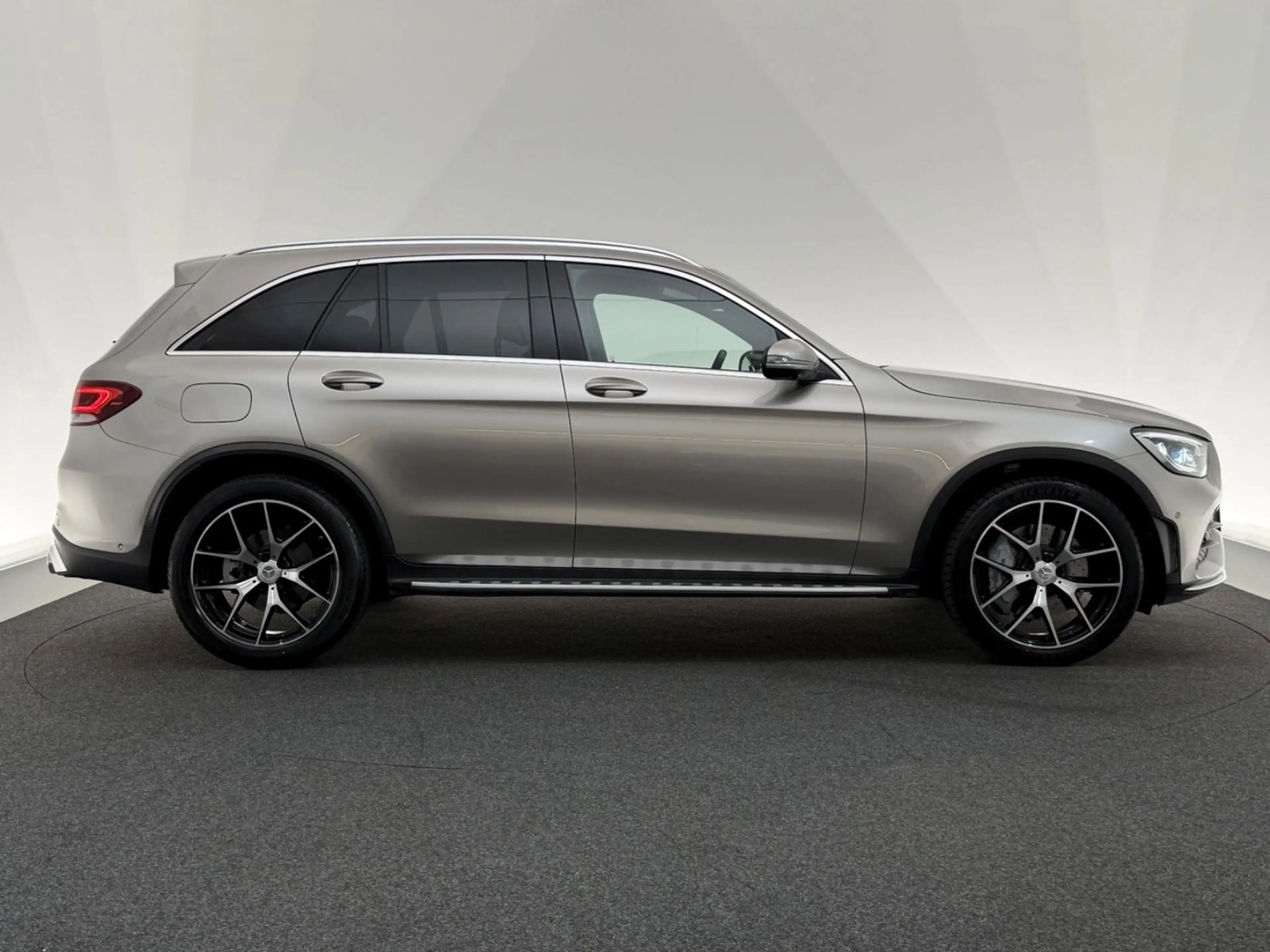 Mercedes-Benz GLC 43 AMG 4Ma.*ILS*360°-BURMESTER-MEMO-DISTRON — photo 8
