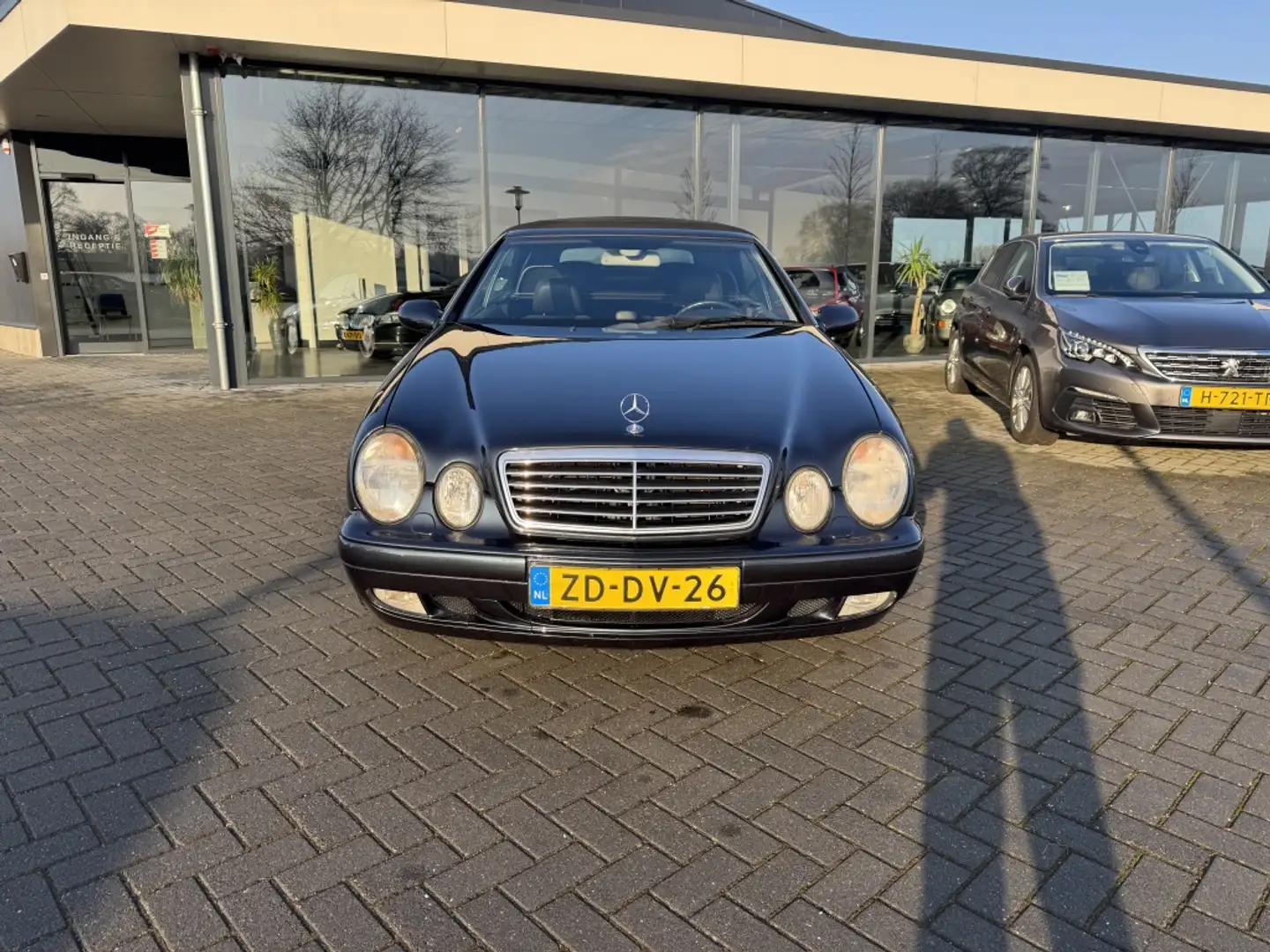 Mercedes-Benz CLK 320 Cabrio Elegance Azul - 2
