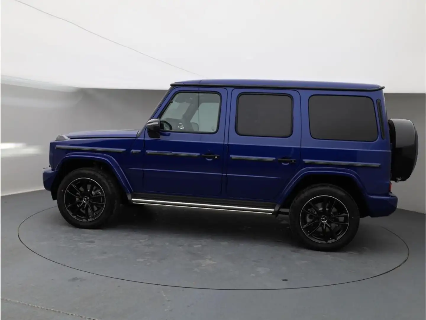 Mercedes-Benz G 450 d manufaktur AMG Night AHK *frei ab 03.26* Bleu - 2