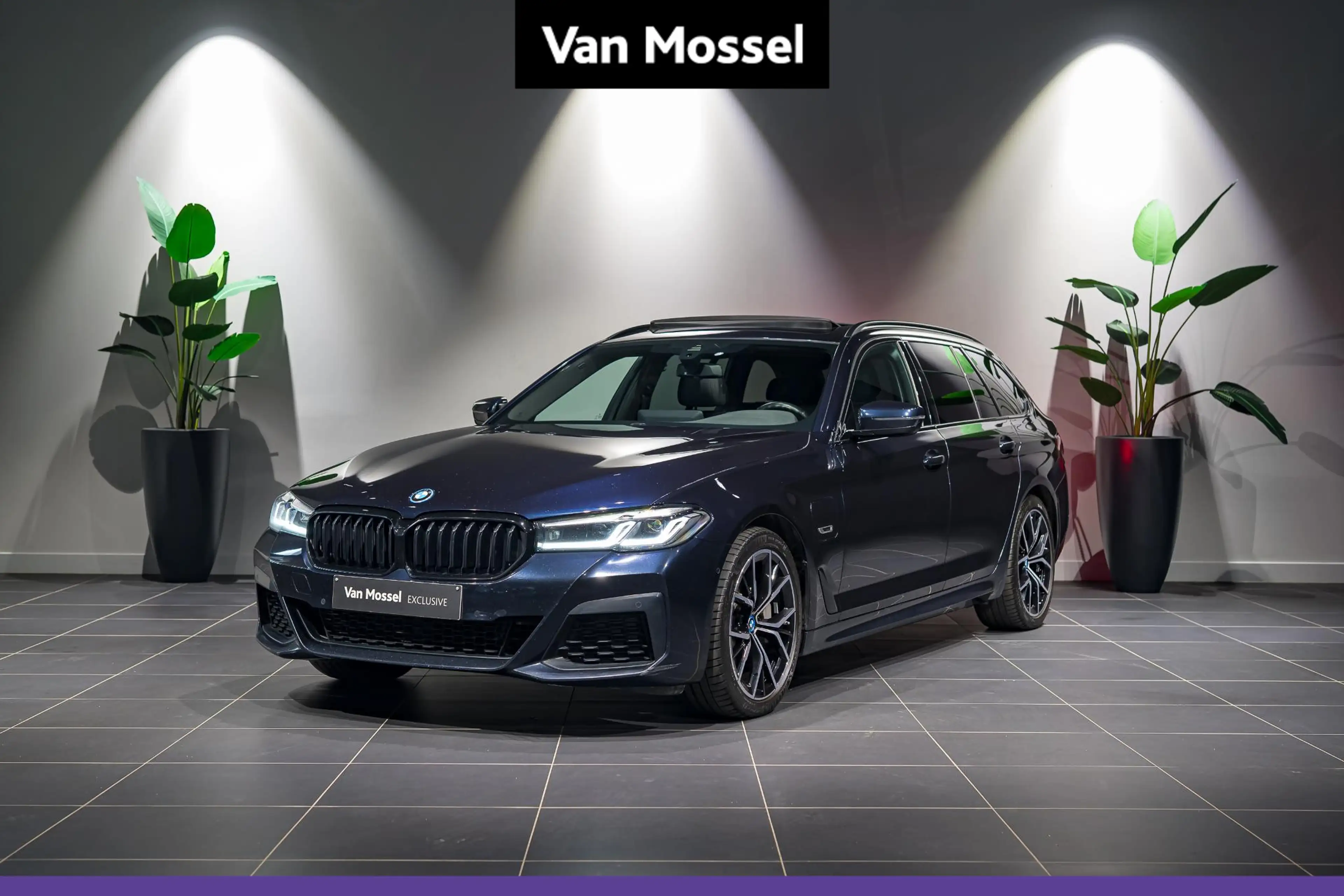 BMW 530 e Touring xDrive SOH 93,7% | M-PACK | PANODAK | CA