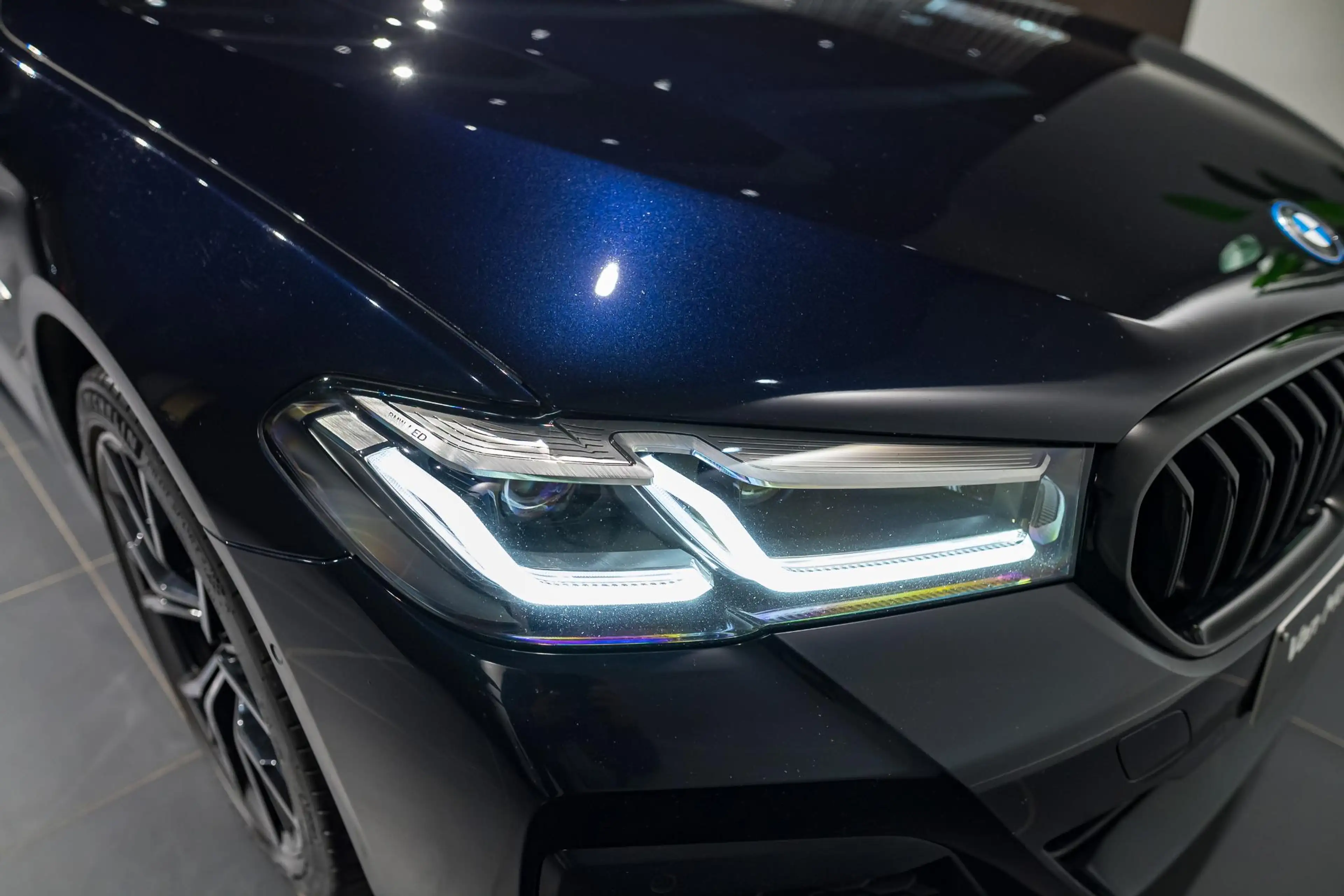 BMW 530 e Touring xDrive SOH 93,7% | M-PACK | PANODAK | CA — photo 7