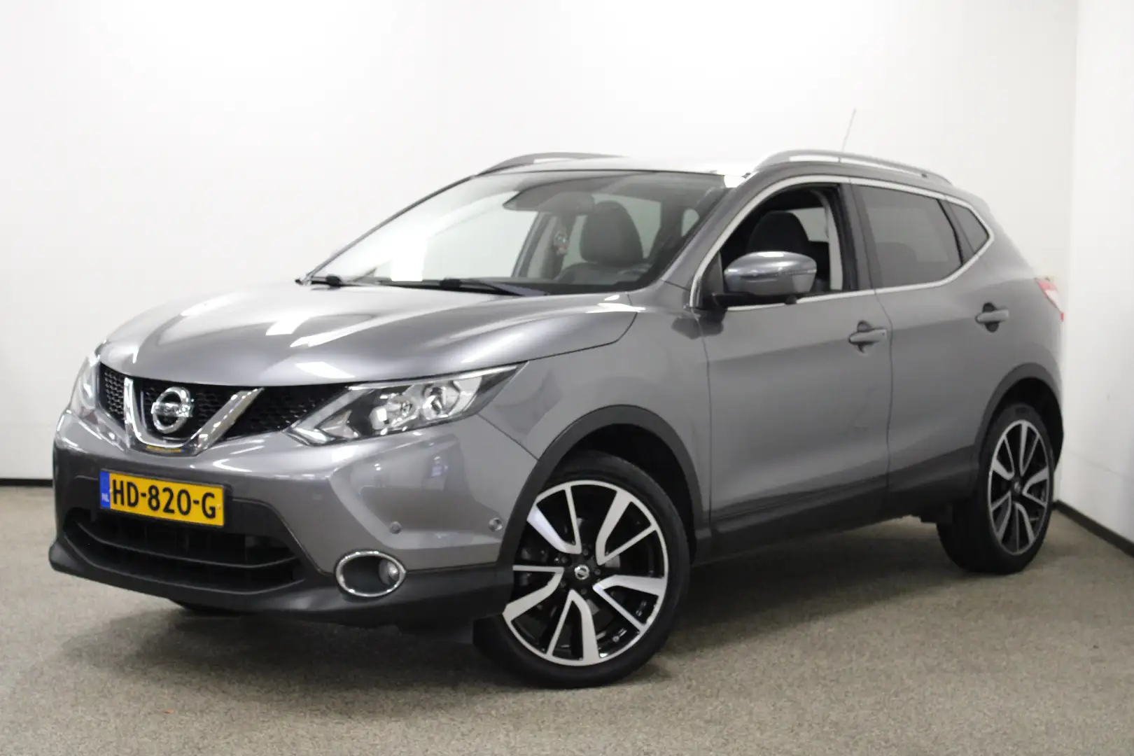 Nissan Qashqai 1.2 Tekna Pano|Leer|Trekhaak|Stoelverw|360. Gris - 1