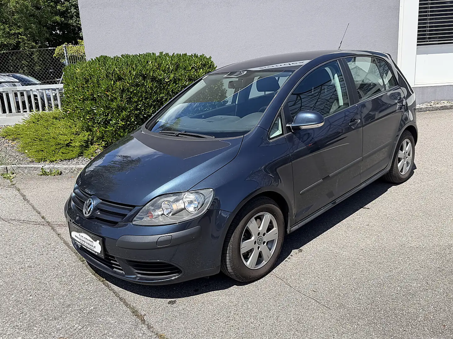Volkswagen Golf Plus Family 1,9 TDI DPF Blau - 1