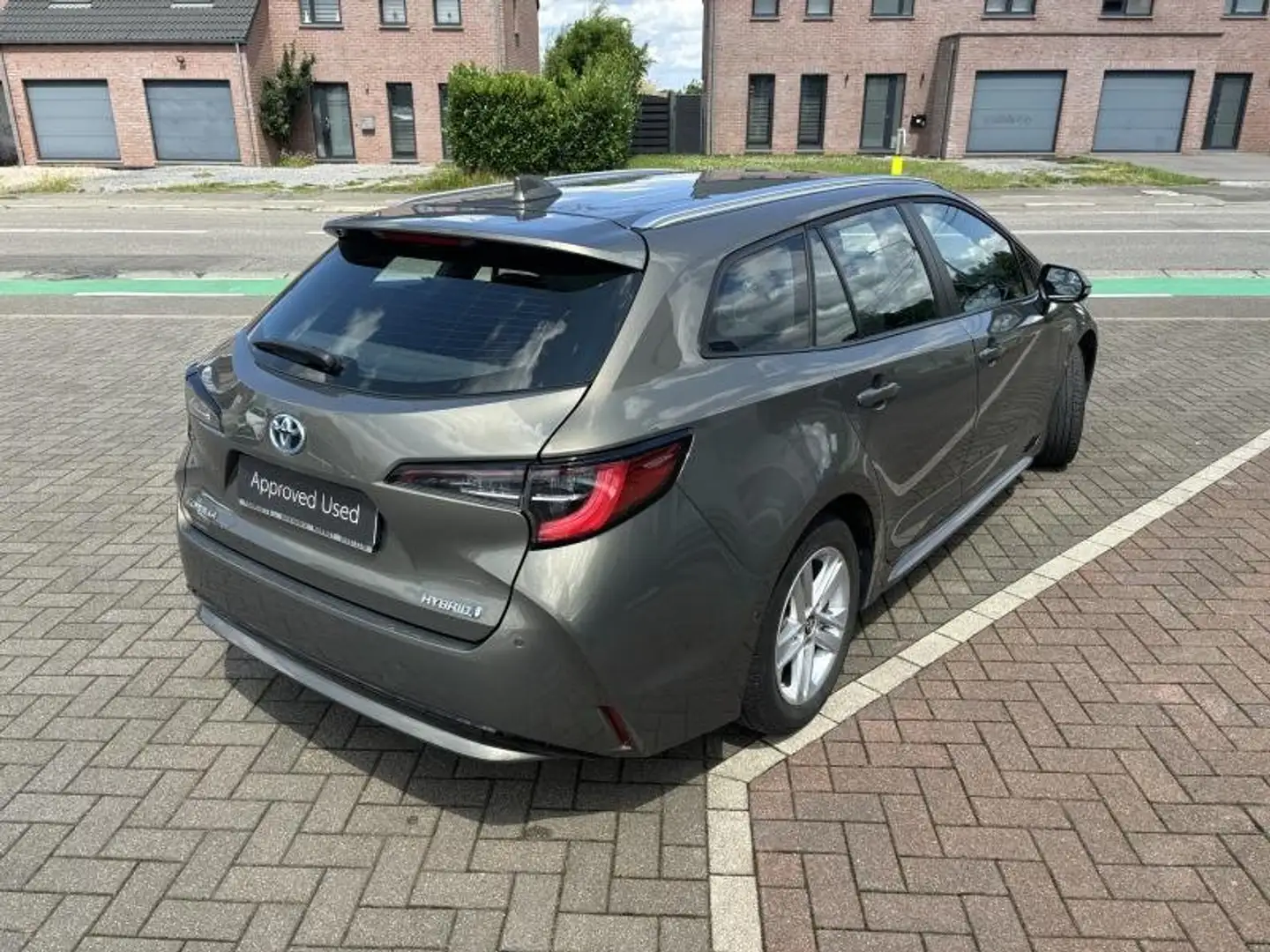 Toyota Corolla 1.8 Hybrid Dynamic e-CVT Bronze - 2
