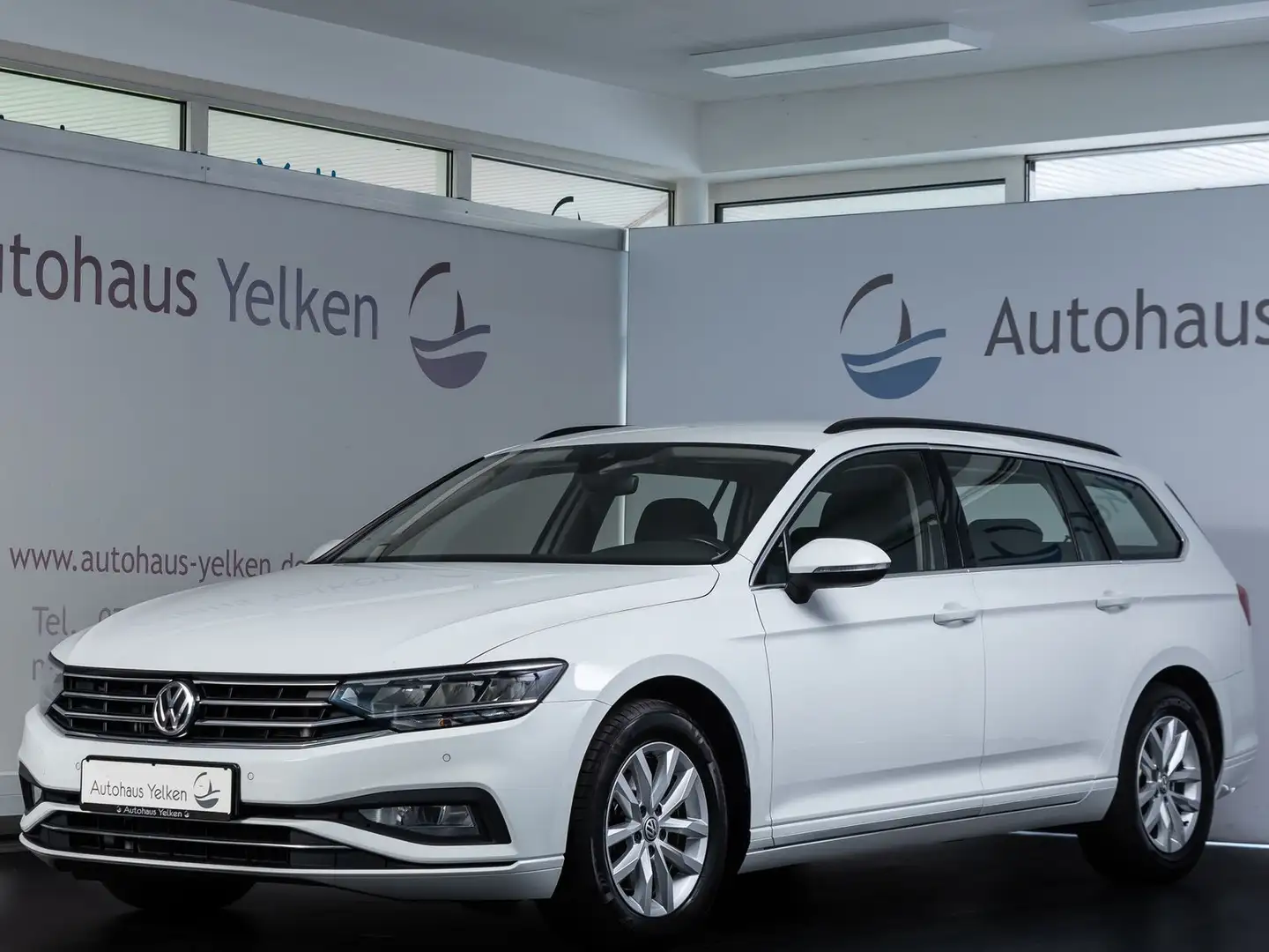 Volkswagen Passat 2.0 TDI Business *ACC*STDHZ*AHK*RFK Weiß - 2