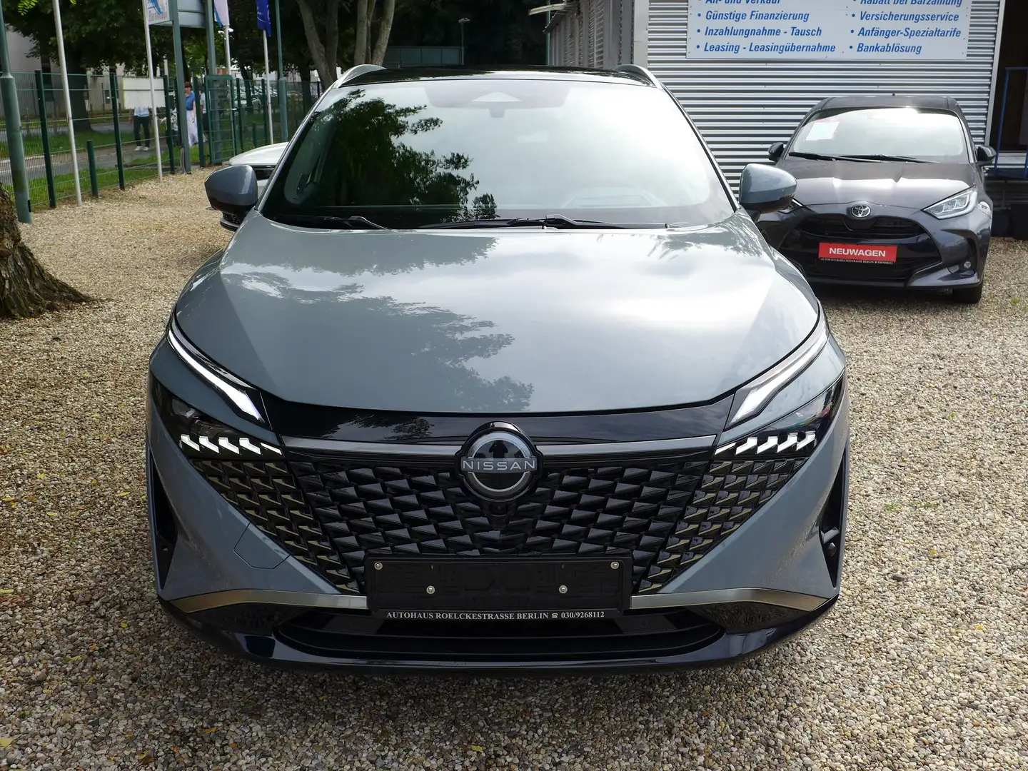 Nissan Qashqai 1.3 DIG-T MHEV Xtronic Tekna+ Facelift Grau - 2