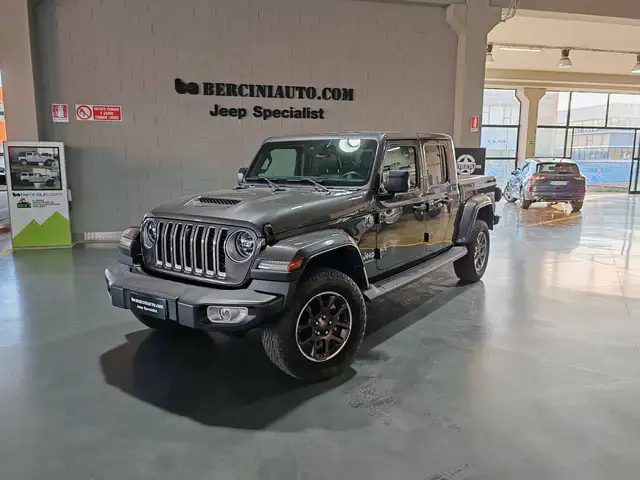 Jeep Gladiator Gladiator 3.0 V6 Overland 4wd auto