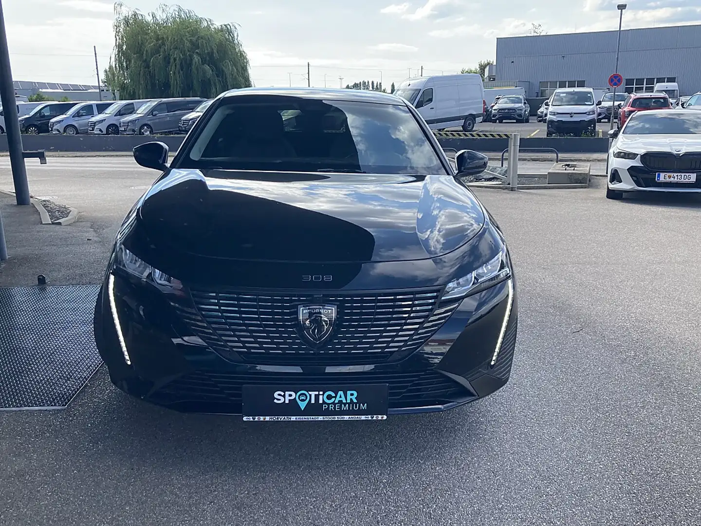 Peugeot 308 SW Hybrid 145 e-DSC6 Allure!NAVI,KAMERA,LED,TOP! Schwarz - 2