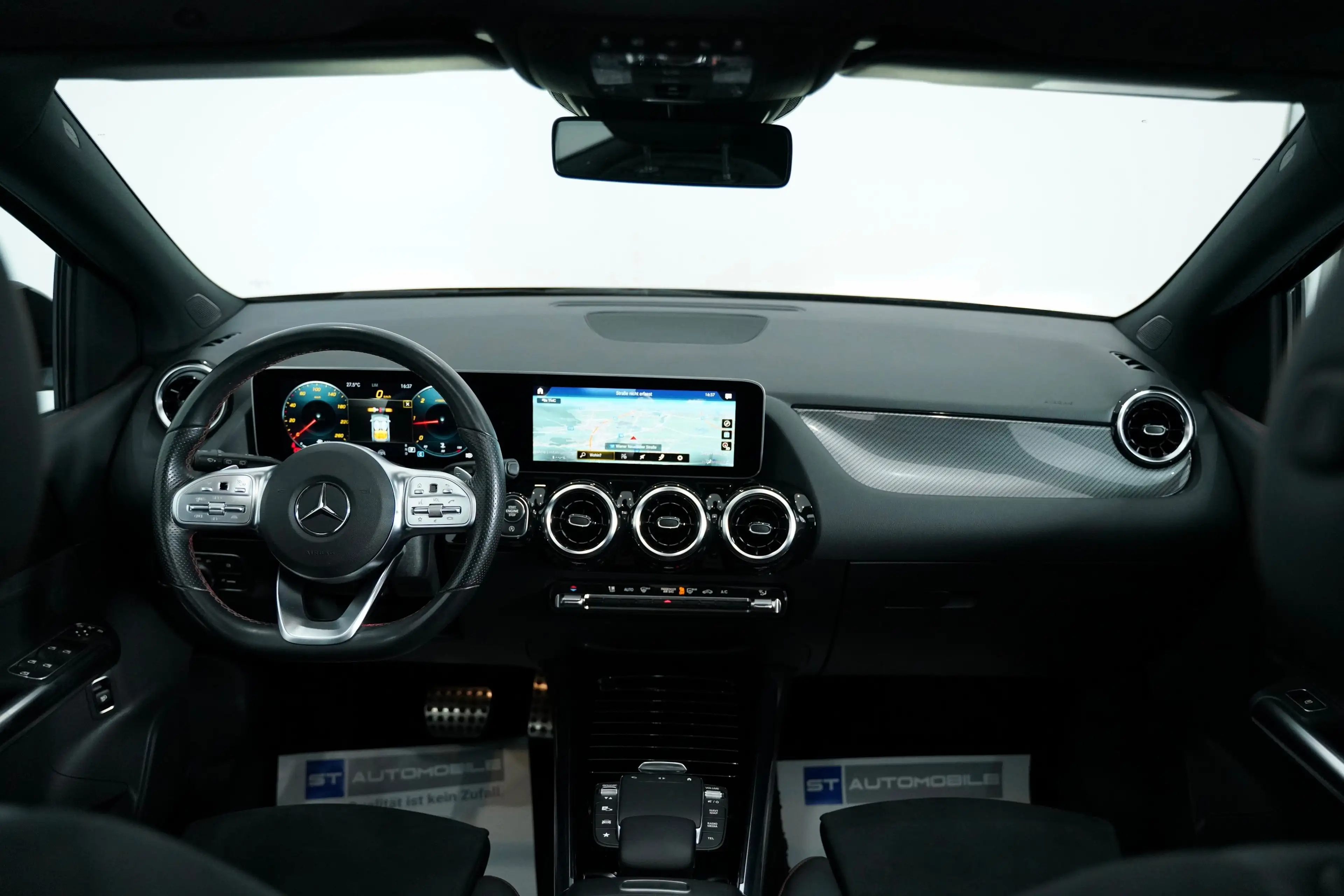 Mercedes-Benz B 220 B 220 d 4Matic Aut. // AMG- LINE // PANORAMADACH — photo 11