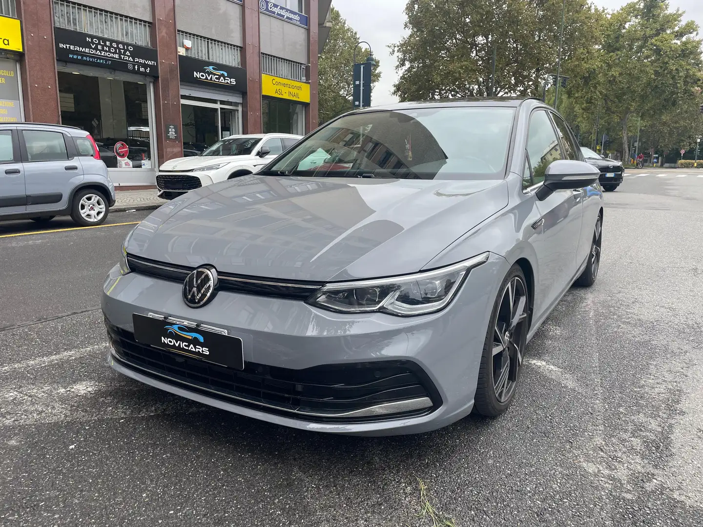 Volkswagen Golf Golf VIII 1.5 etsi evo 1st Edition Style 150cv dsg Grigio - 1
