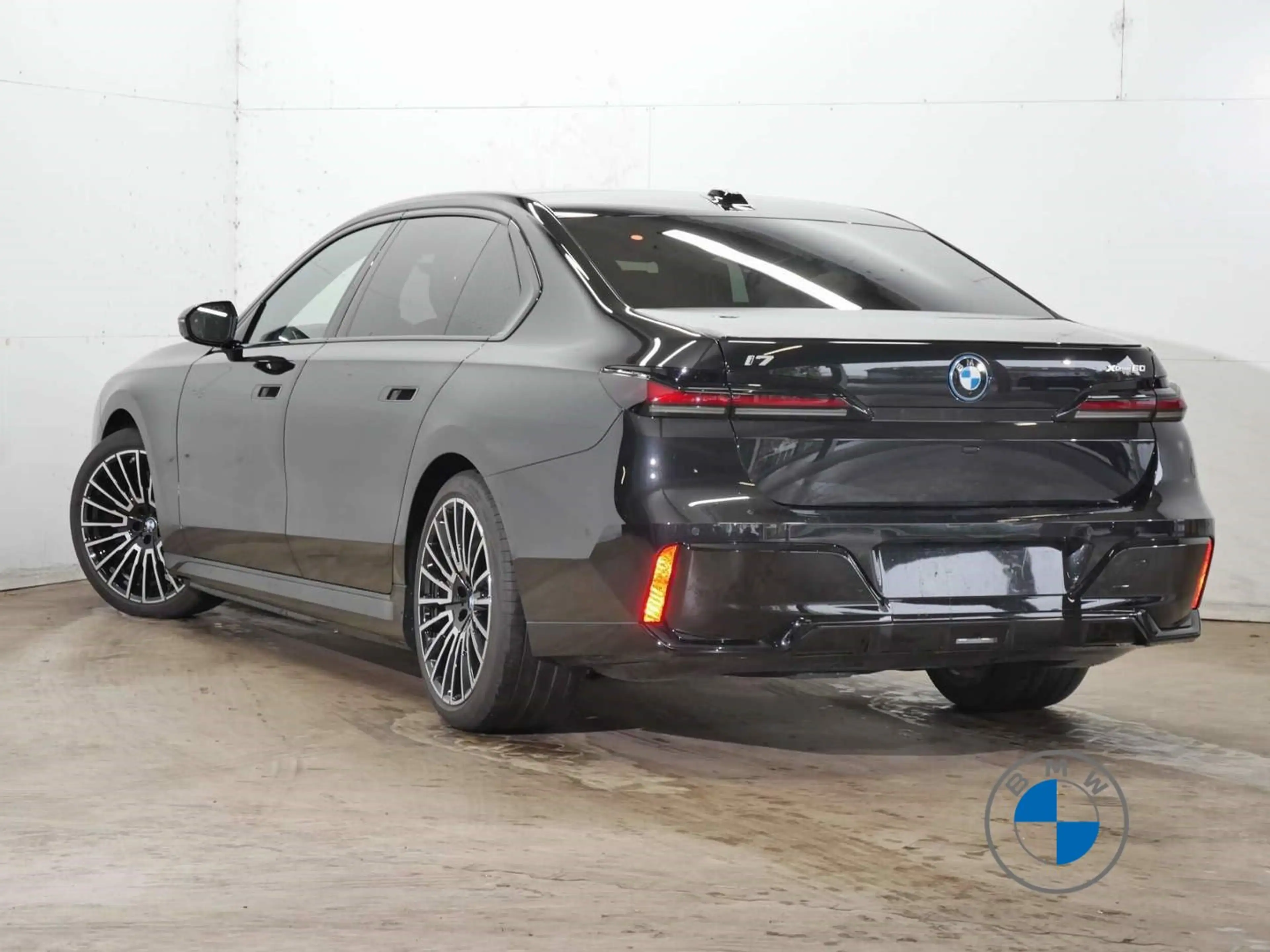 BMW i7 60 xDrive M Sport Pro 21" Fond Entertain AHK — photo 5