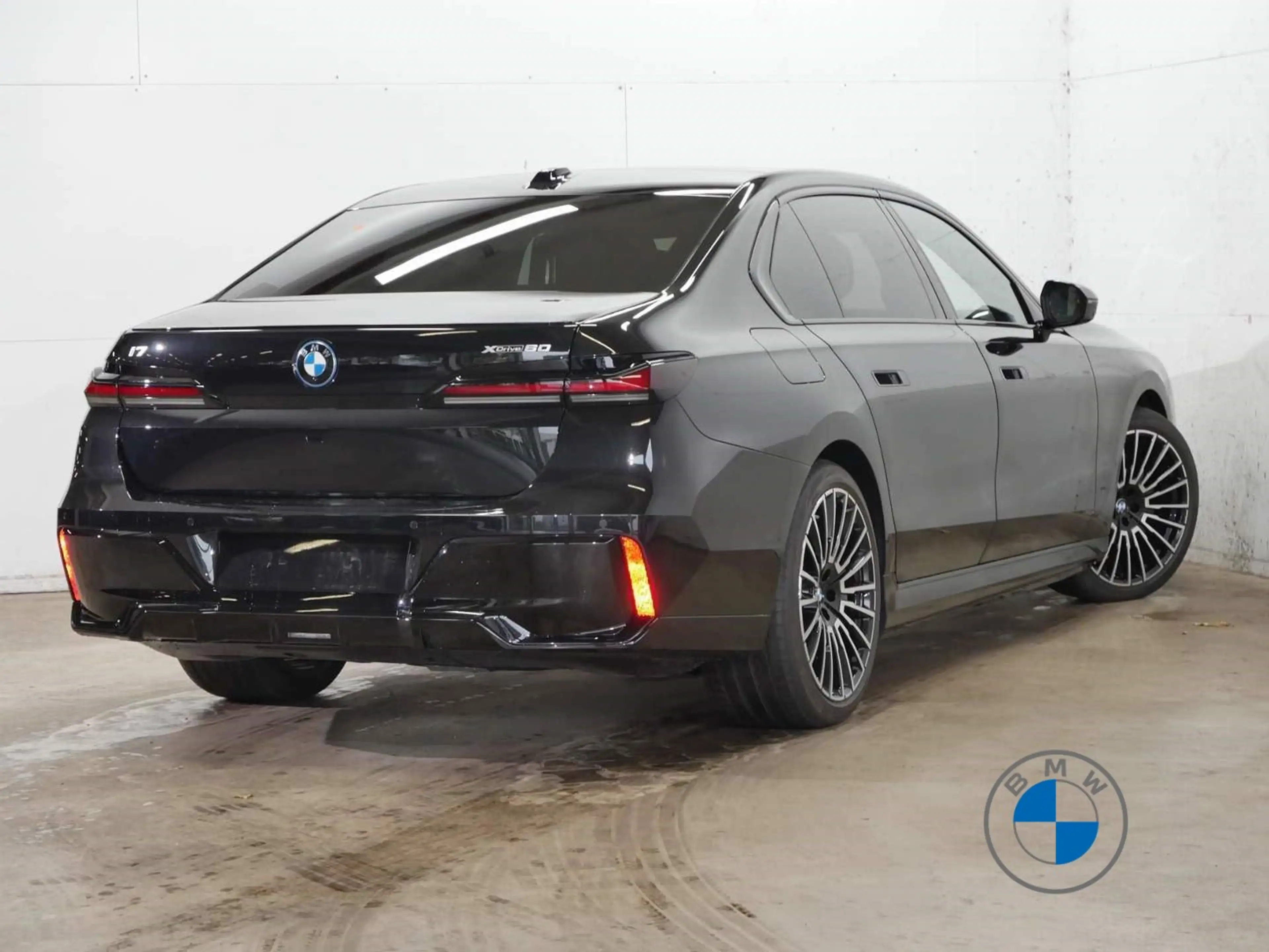 BMW i7 60 xDrive M Sport Pro 21" Fond Entertain AHK — photo 3