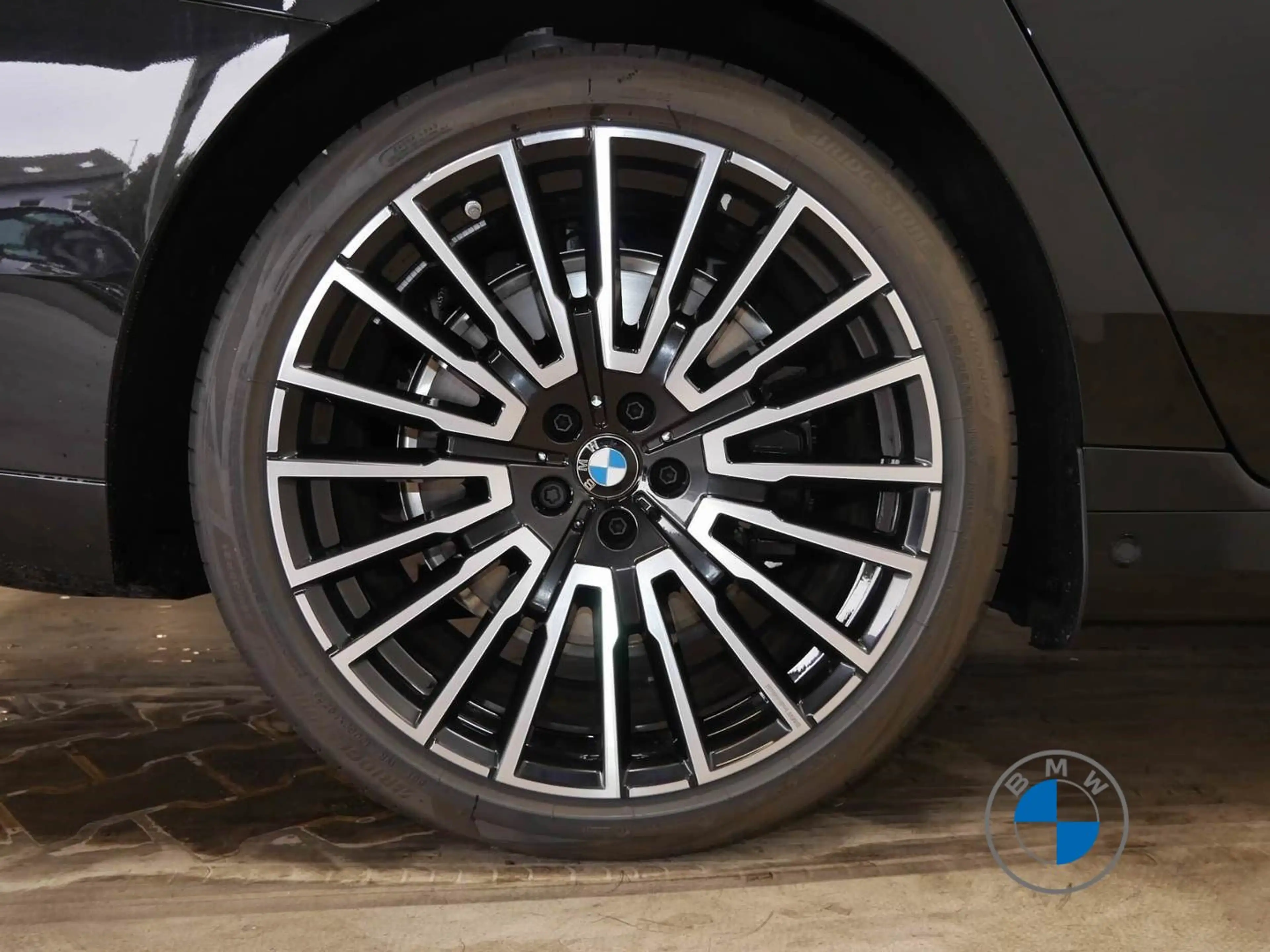 BMW i7 60 xDrive M Sport Pro 21" Fond Entertain AHK — photo 6