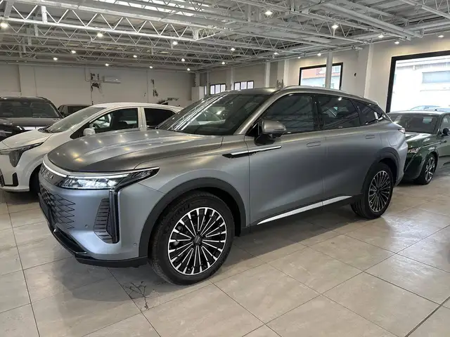 Omoda 9