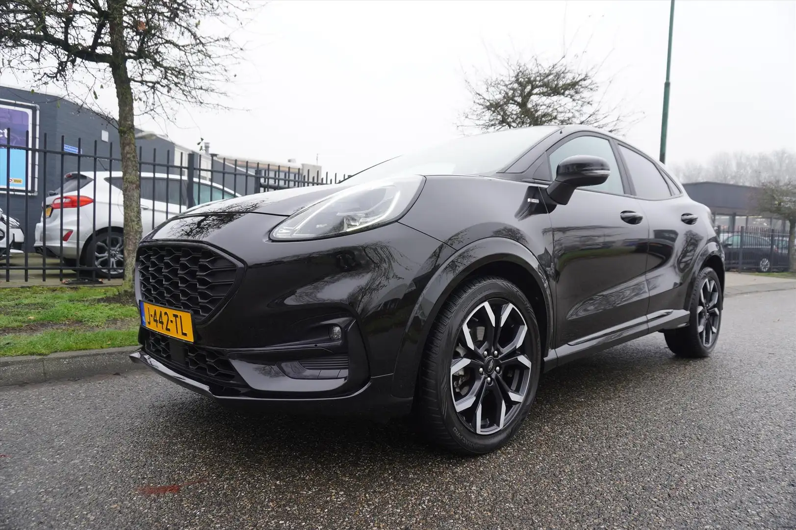 Ford Puma 1.0i Ecoboost Hybrid 155pk ST-Line X Clima Navi Xe Zwart - 1