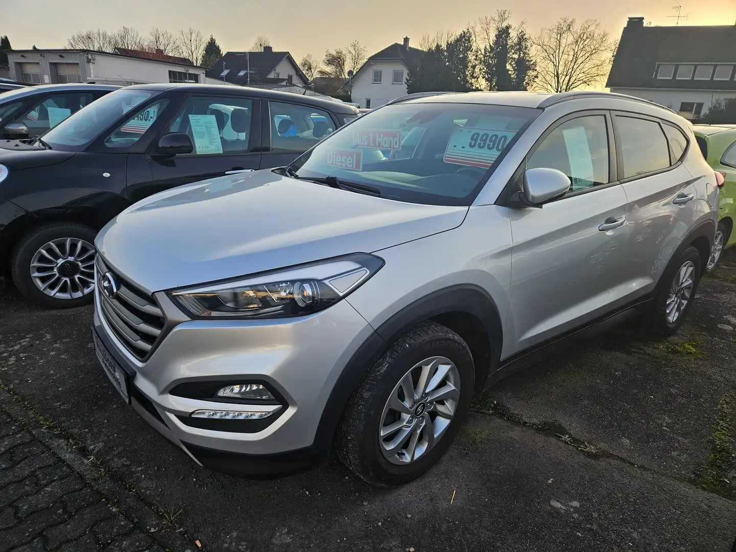 Hyundai TUCSON blue Intro Edition 2WD Grau - 1