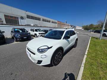 600 IV 2023 1.2 hybrid Business 110cv auto