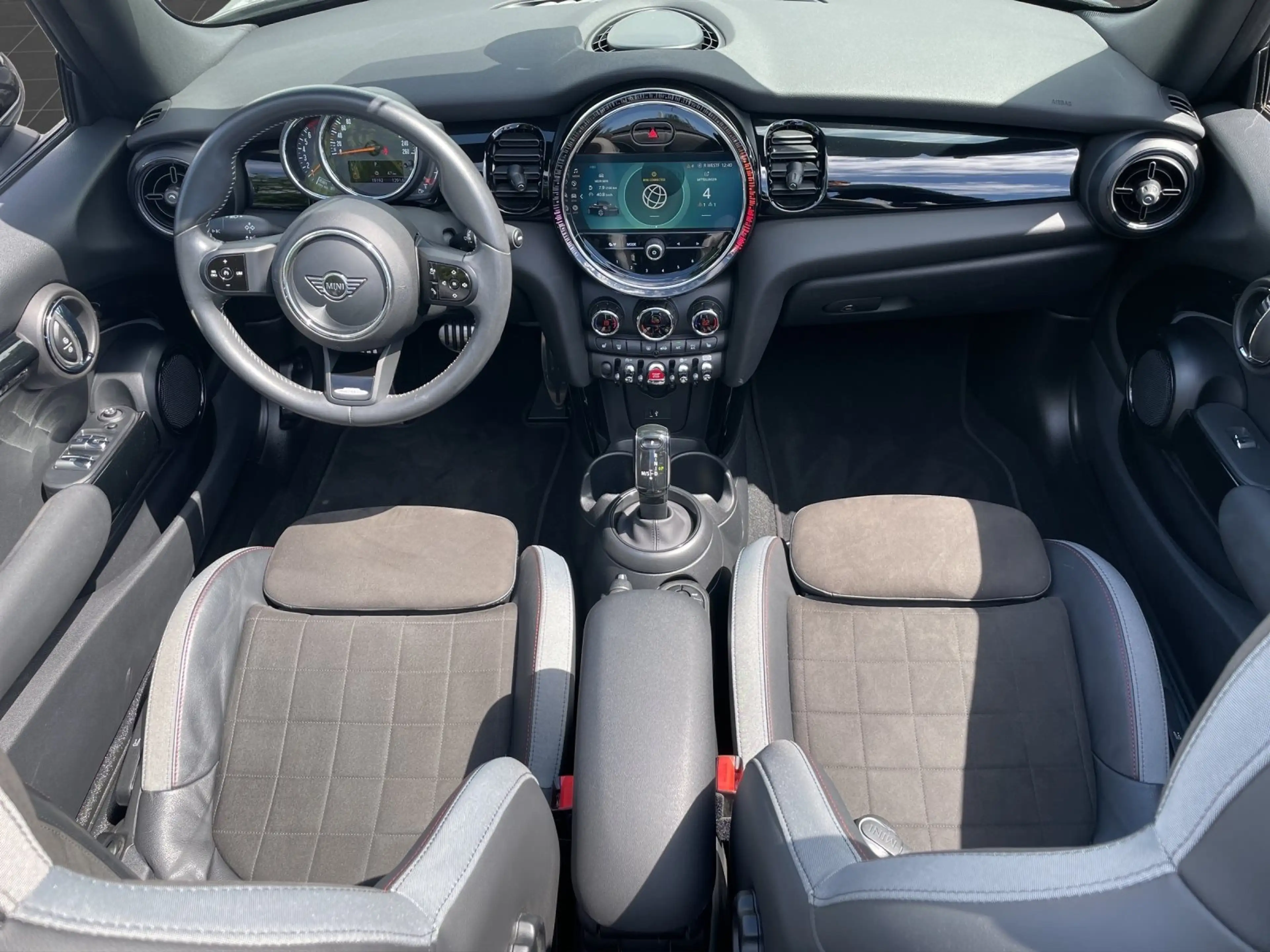MINI Cooper Cabrio JCW Trim | Kam. | LED | CarPlay | Nappaled. etc. — photo 8