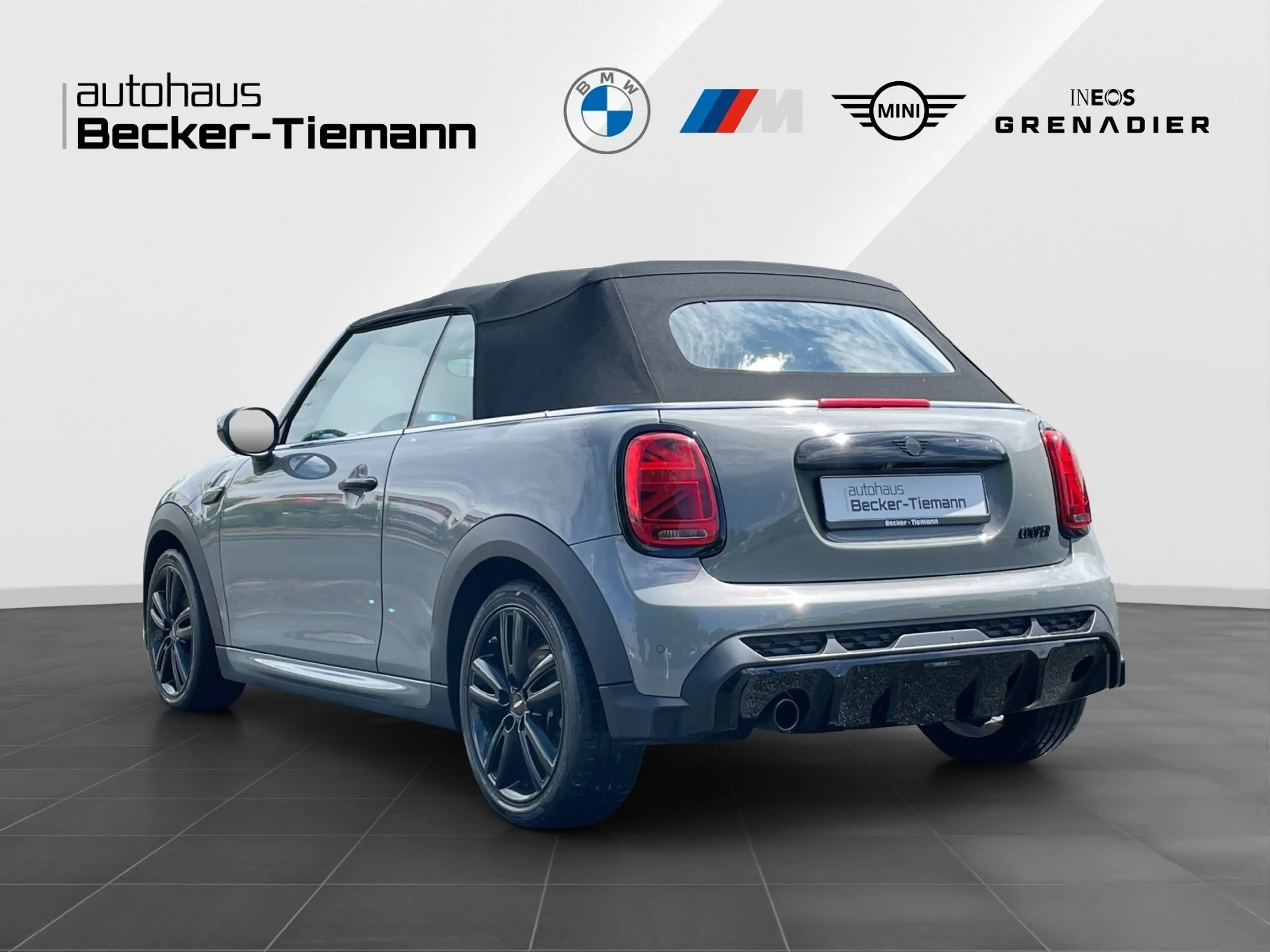 MINI Cooper Cabrio JCW Trim | Kam. | LED | CarPlay | Nappaled. etc. — photo 4