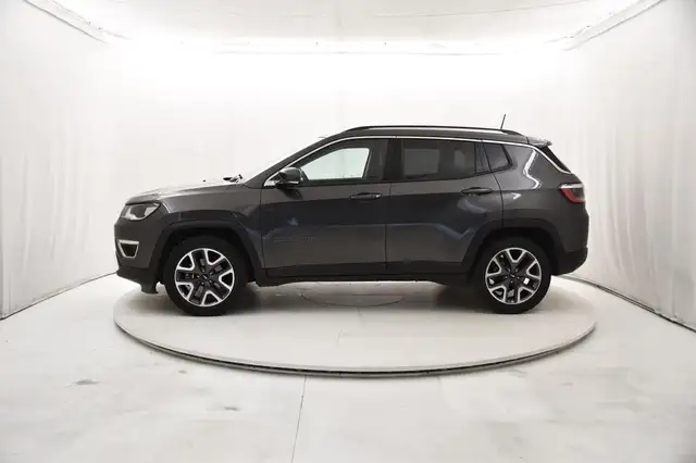 Jeep Compass view 2