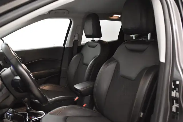 Jeep Compass view 13