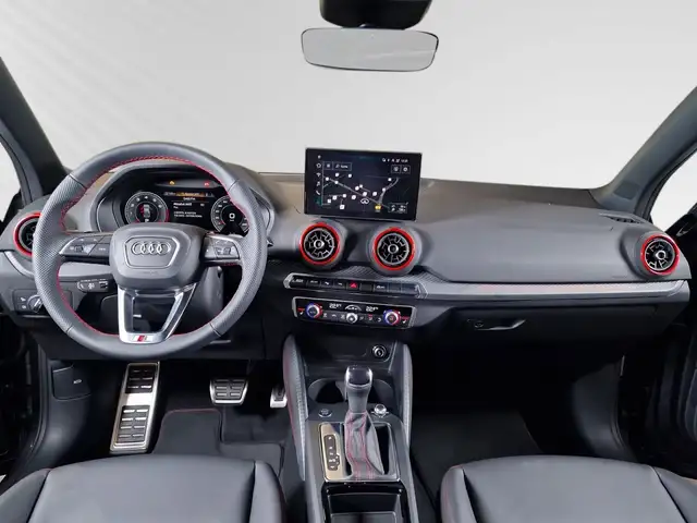 Audi Q2 view 7