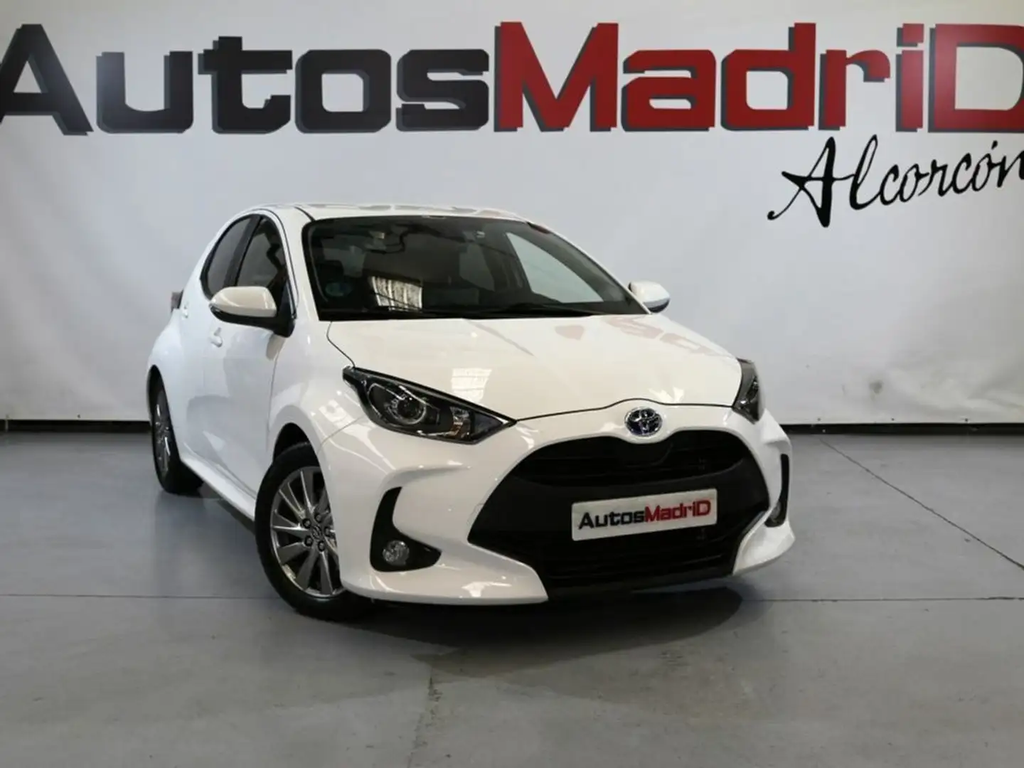 Toyota Yaris 1.5 120H Active Tech Weiß - 1