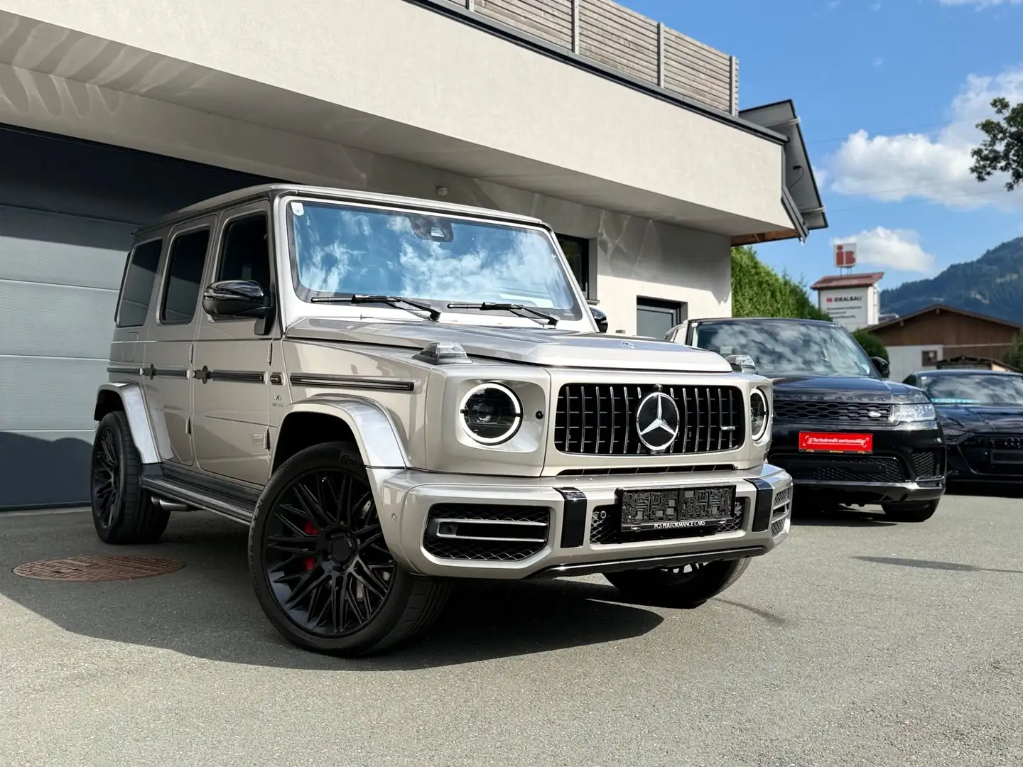 Mercedes-Benz G 63 AMG G63 4MATIC / *PANO*Massage*Top Silber - 1