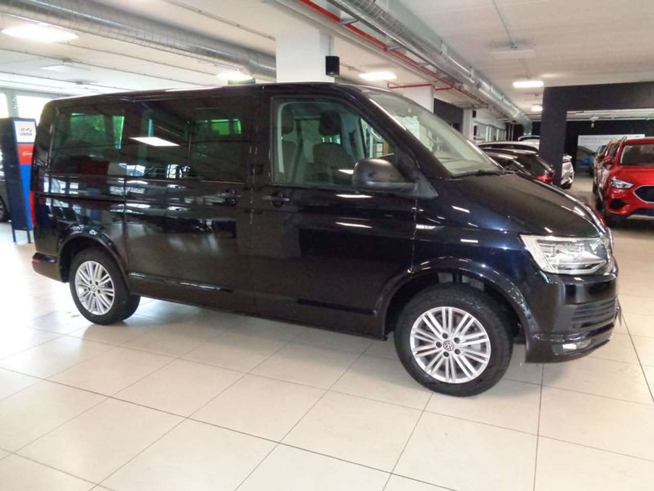 Volkswagen T6 Multivan 2.0 TDI 150CV DSG 4Motion Space 7 posti