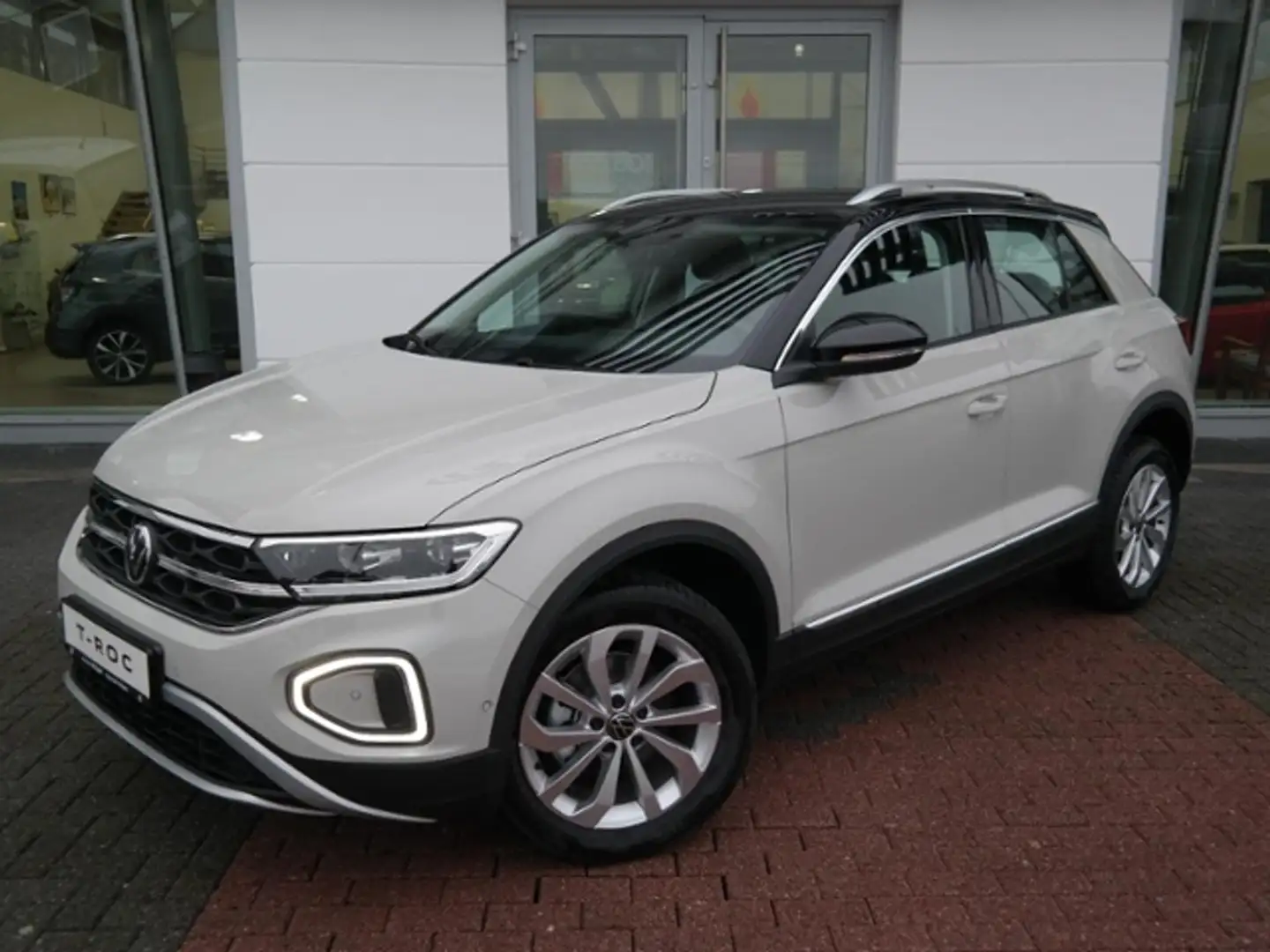 Volkswagen T-Roc 1.5 TSI Style DSG el.Heckklappe,LED,Kamera,beh.MF Gris - 2