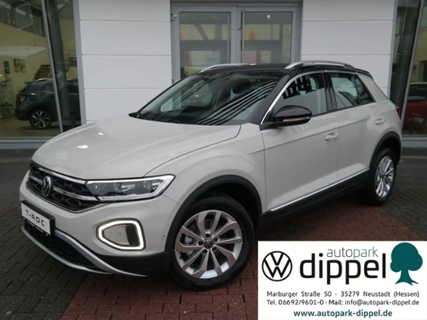 Volkswagen T-Roc 1.5 TSI Style DSG el.Heckklappe,LED,Kamera,beh.MF Gris - 1