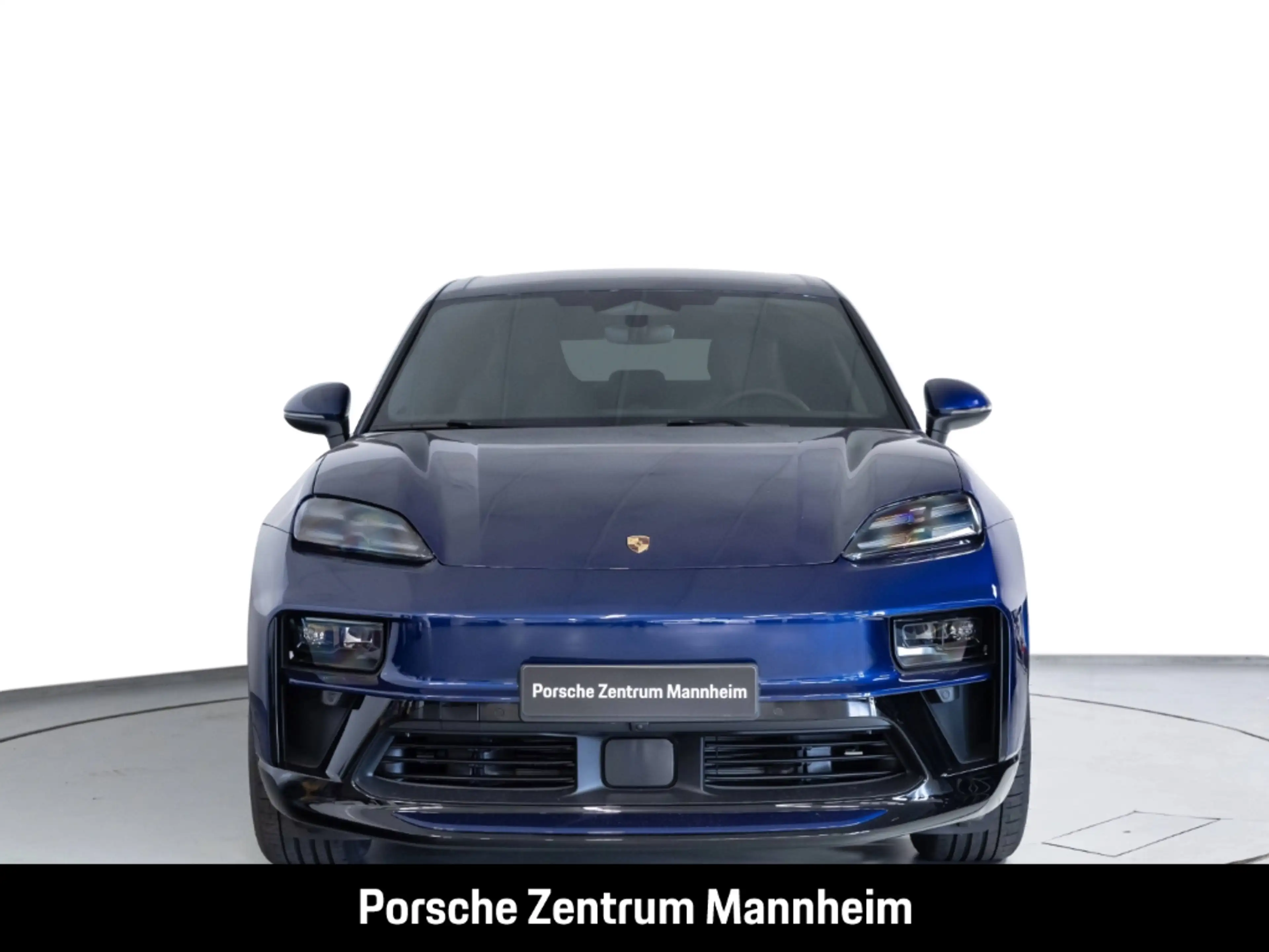Porsche Macan SportDesign Paket Chrono Bose Abstandstempomat — photo 6